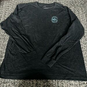 ⭐️O’Neill long sleeve tee